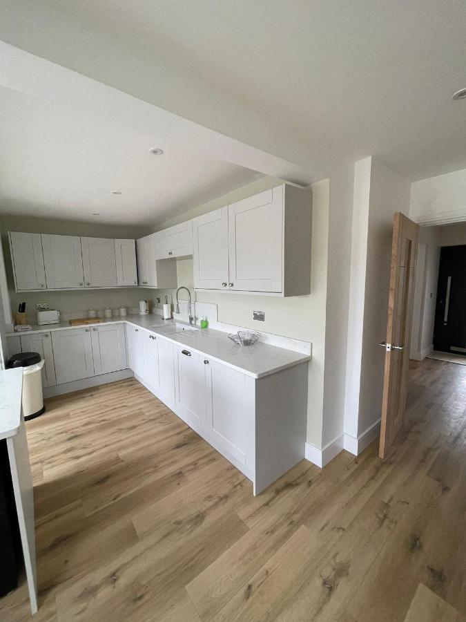 Newly Renovated 3 Bed Property - Countryside Views Dunstall ภายนอก รูปภาพ