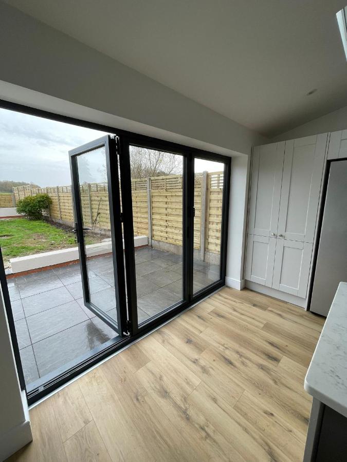 Newly Renovated 3 Bed Property - Countryside Views Dunstall ภายนอก รูปภาพ